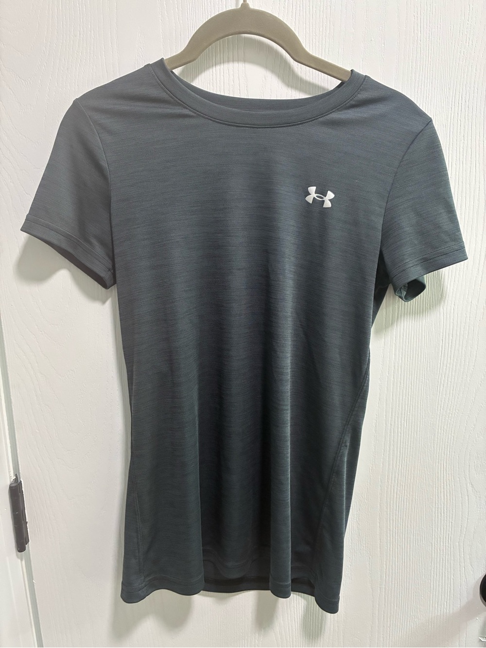 Under Armour Women's Gray Performance Tee
